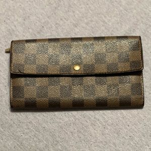 LV WALLET